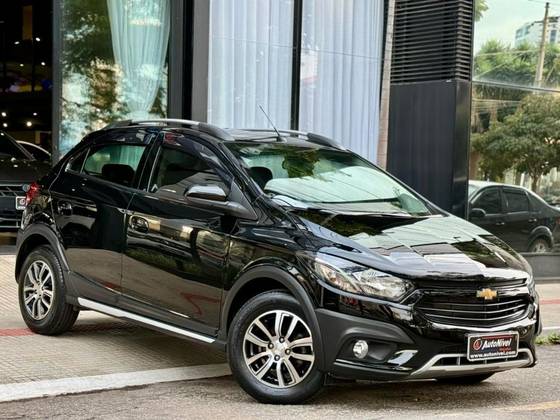 CHEVROLET ONIX 1.4 MPFI ACTIV 8V FLEX 4P AUTOMÁTICO